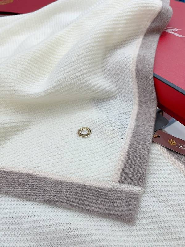 Loro Piana Cloak LPC00034 Loro Piana Cloak LPC00034